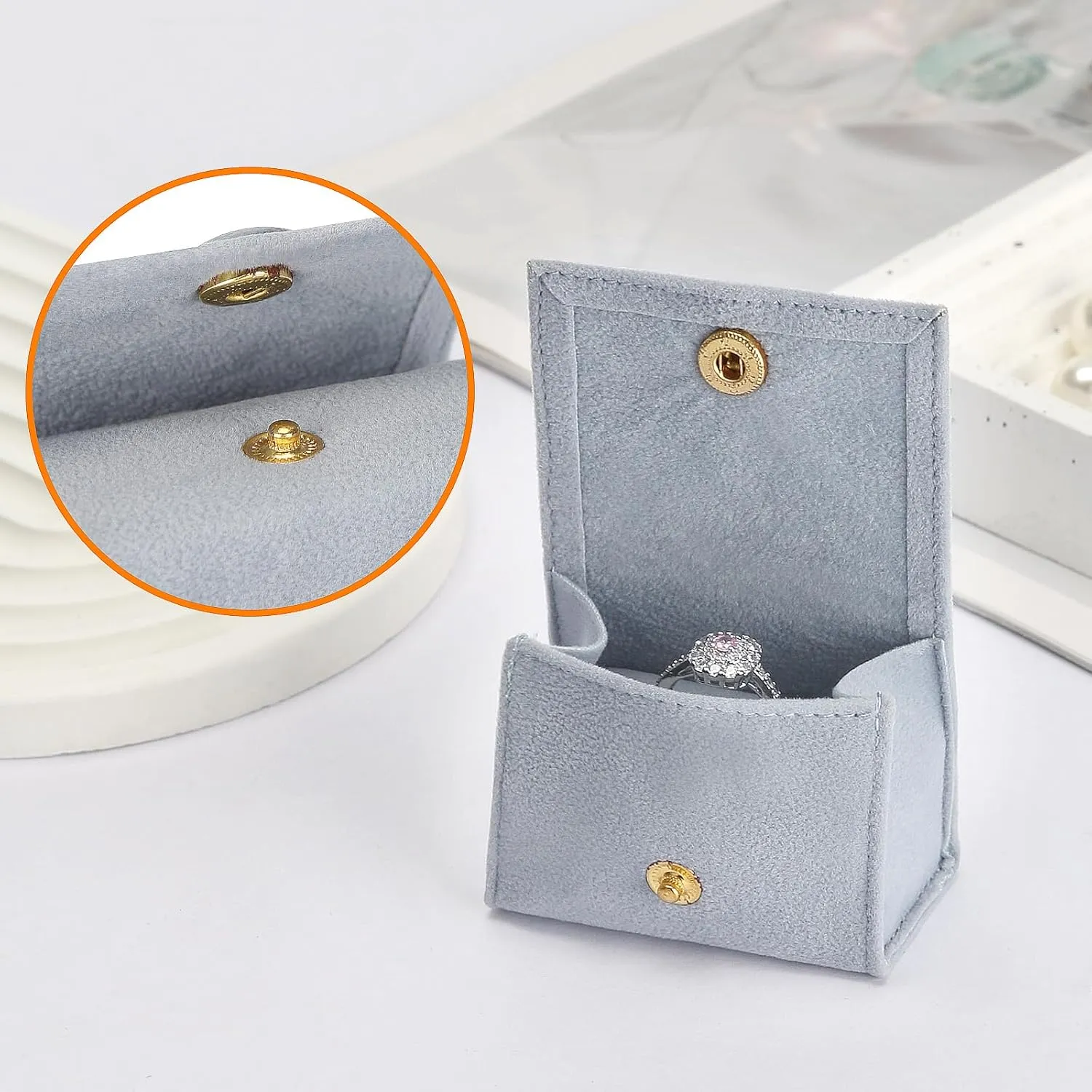 2 Pieces Small Velvet Travel Ring Holder Box, Portable Mini Jewelry Earring Necklace Storage Gift Boxes for Women Girl Gym Work (Blue)