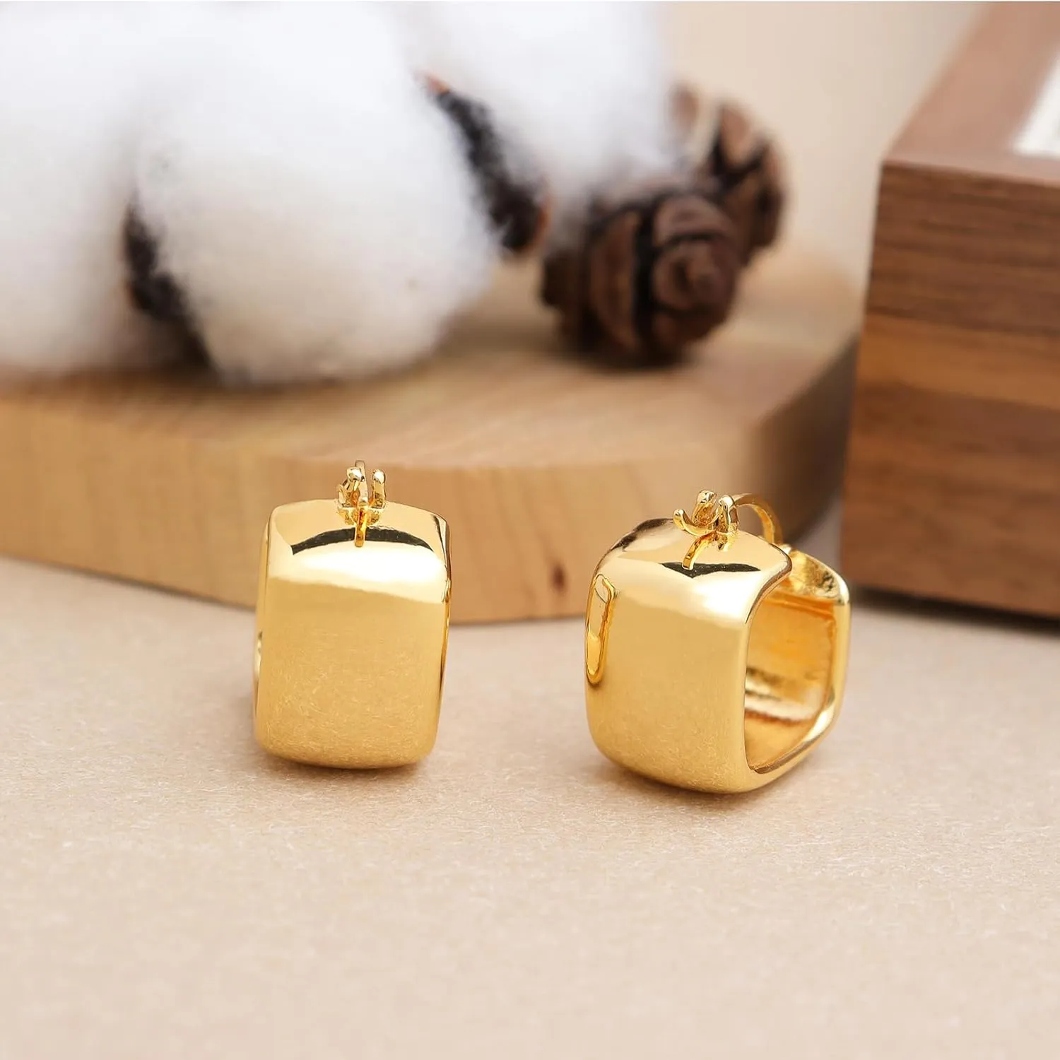 Chunky Gold Puffy Geometric Hoop Earrings for Women, Trendy Statement Minimalist Hollow Lightweight Teardrop Triangle Square Huggie Earing Prom Jewelry Gift