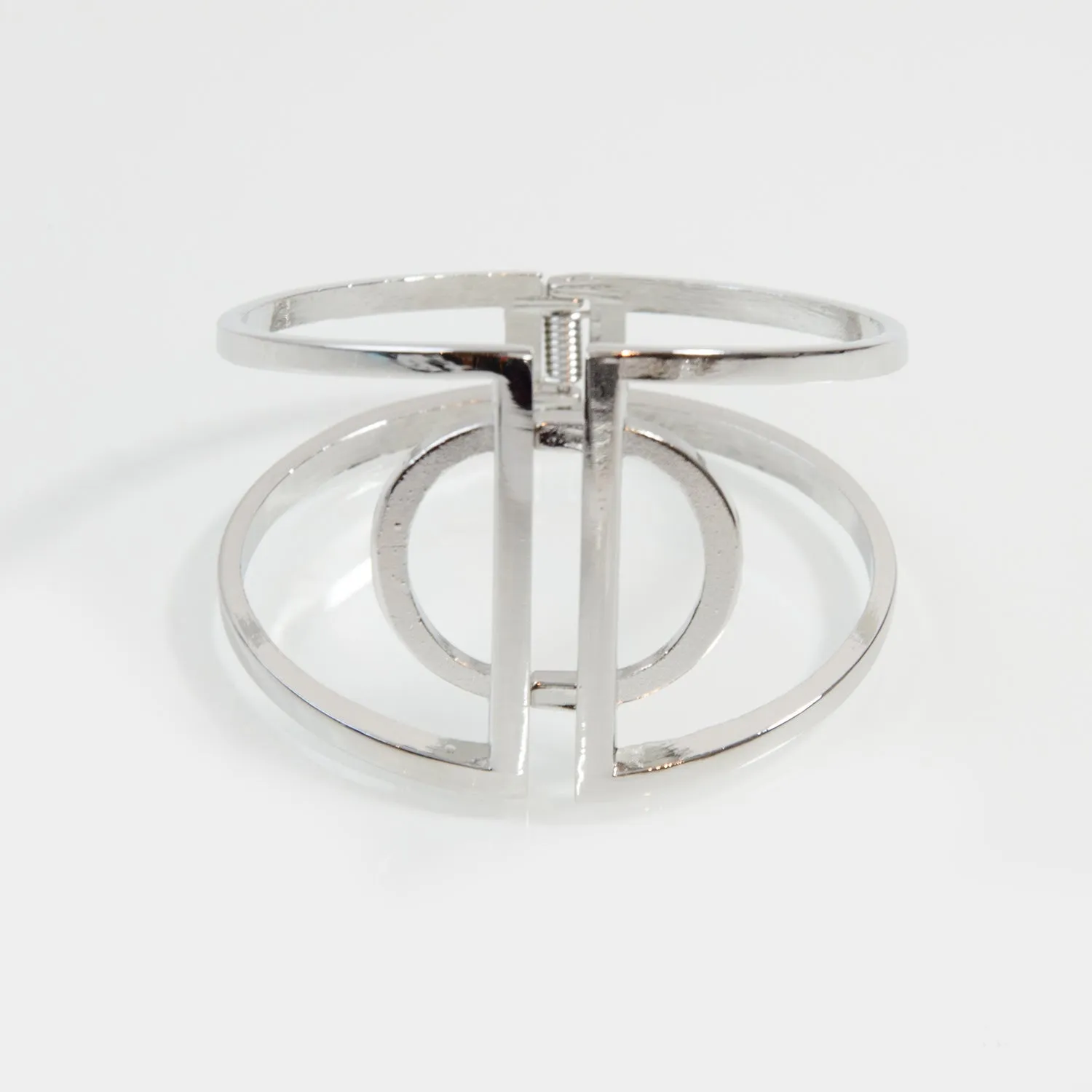 Contemporary cuff with geometric shapes