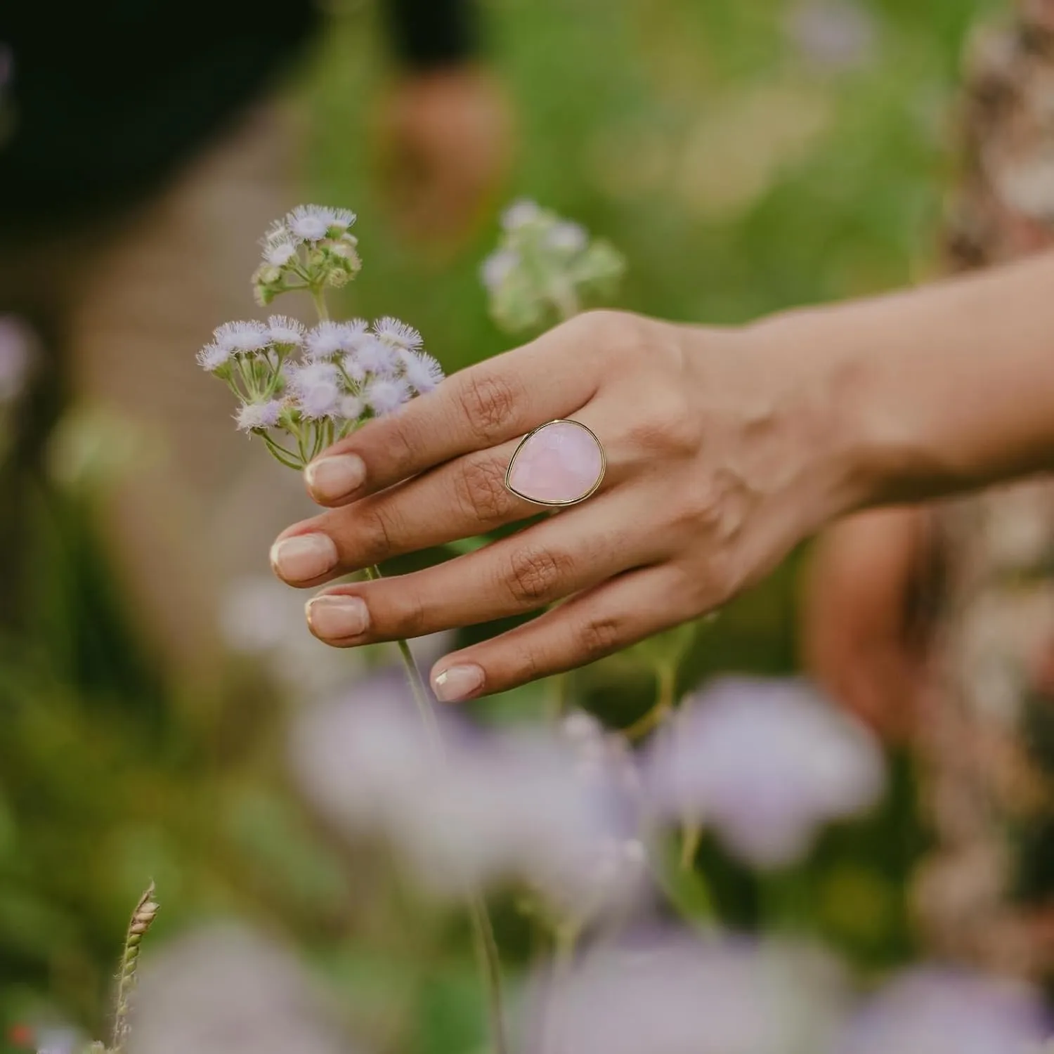 Crystal Ring for Women, Natural Rose Quartz Green Fluorite Ring for Her, Teardrop Shape Gemstone Ring Boho Ring for Gift, Handmade rose quartz Jewelry Gold Adjustable Ring.
