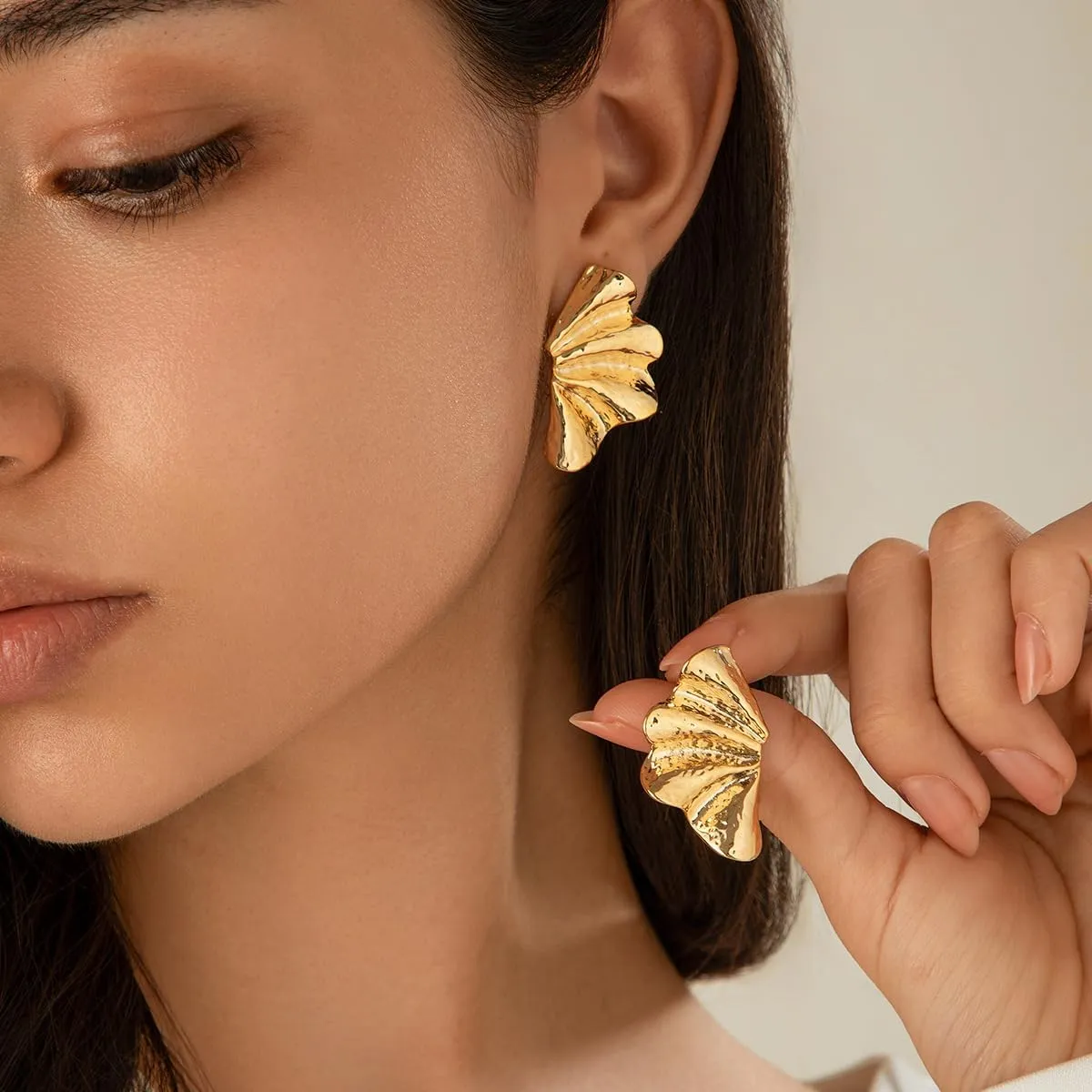 Dainty Exaggerated Large Geometric Leaf Gold Earrings for Women Miss, 14K Gold Irregular Minimalist Angel Wings Stud Earrings Jelwery Gift