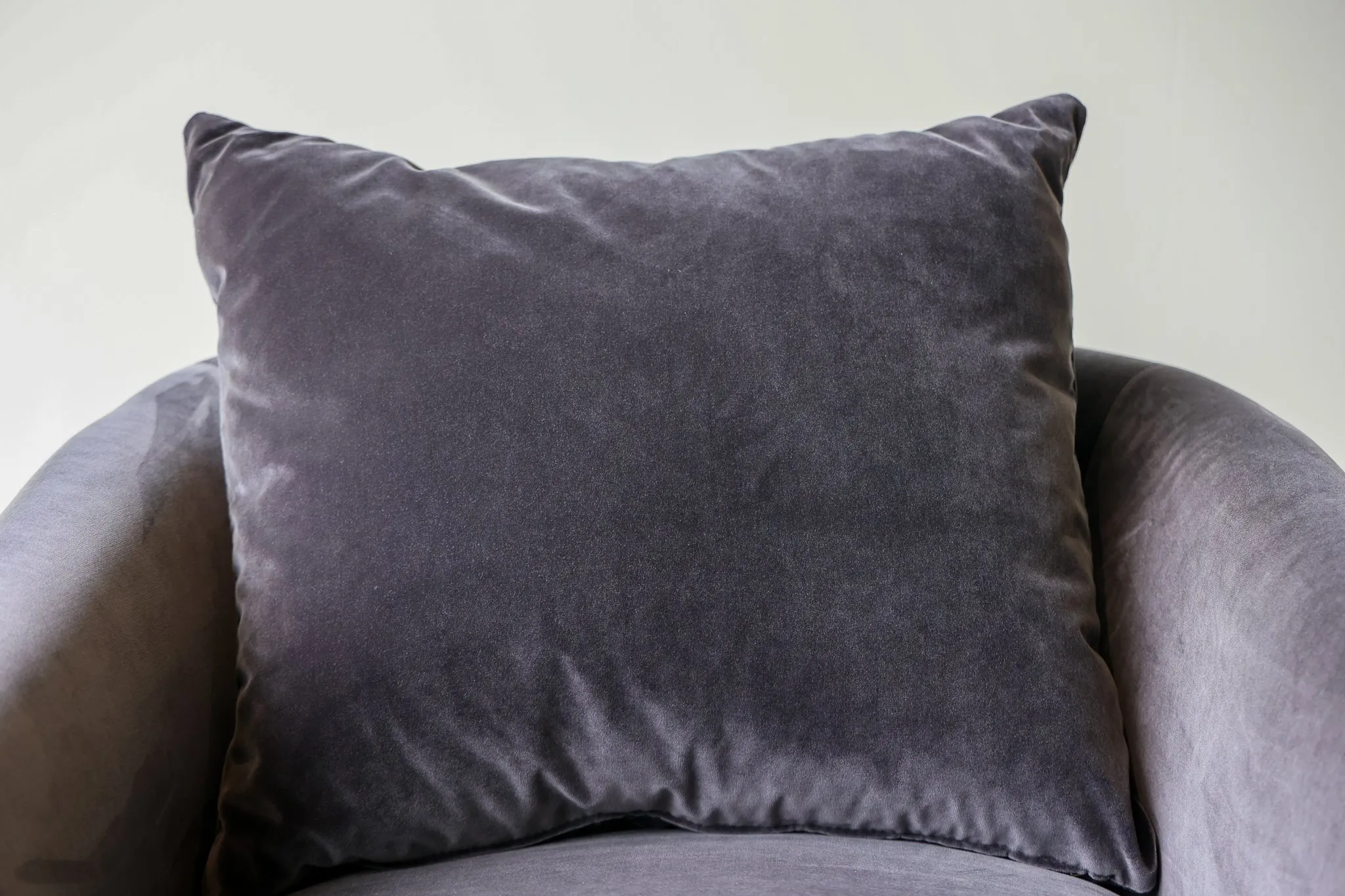 Damon Velvet Swivel Chair