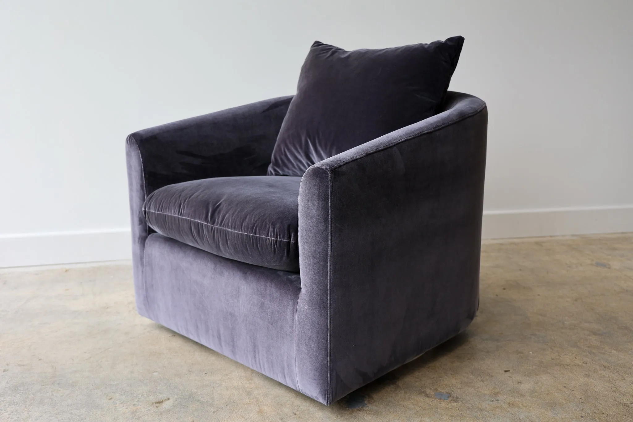 Damon Velvet Swivel Chair