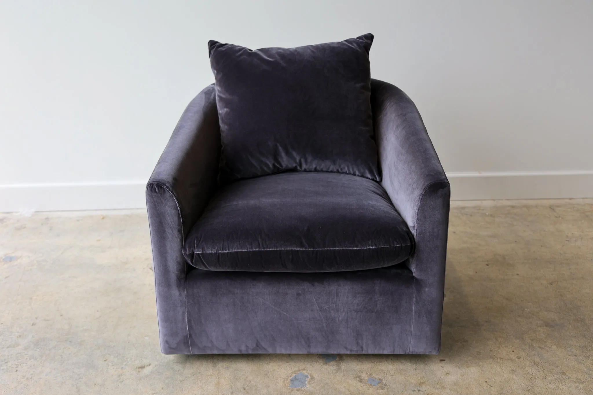 Damon Velvet Swivel Chair
