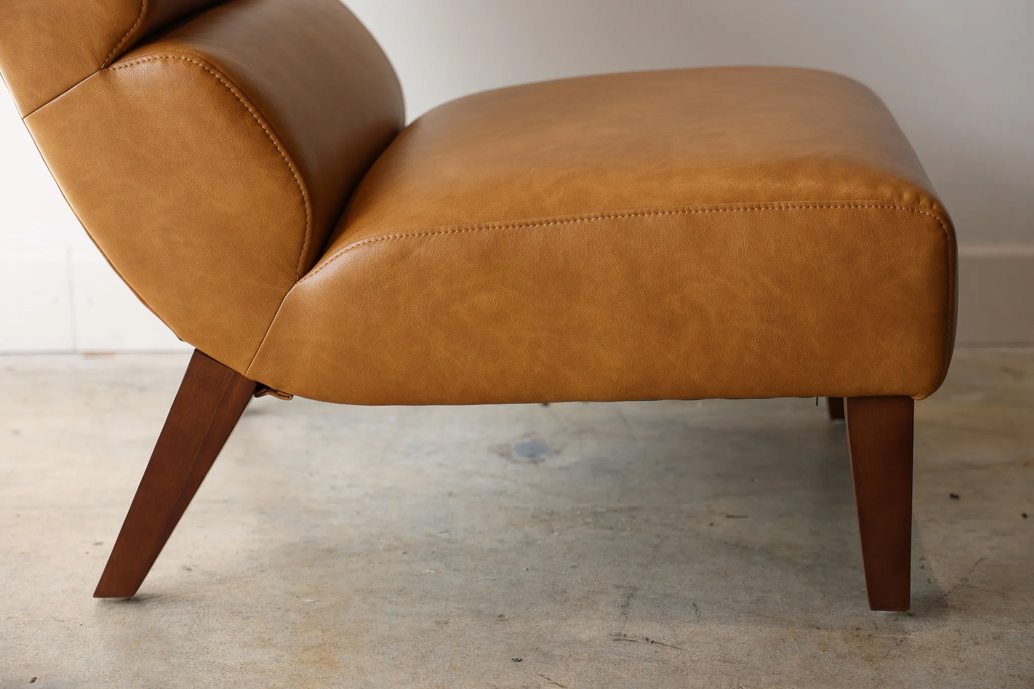 Dan Accent Chair
