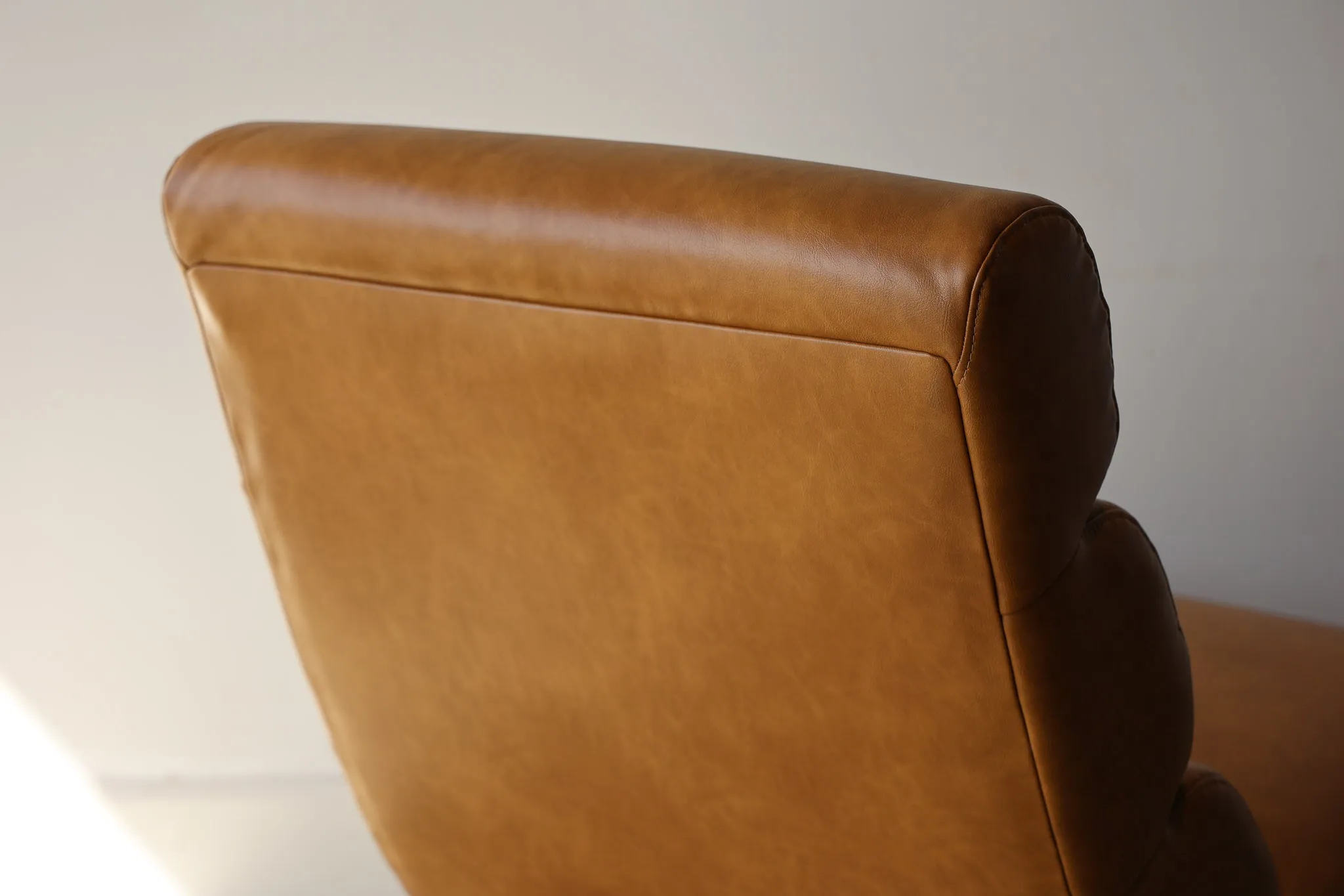 Dan Accent Chair