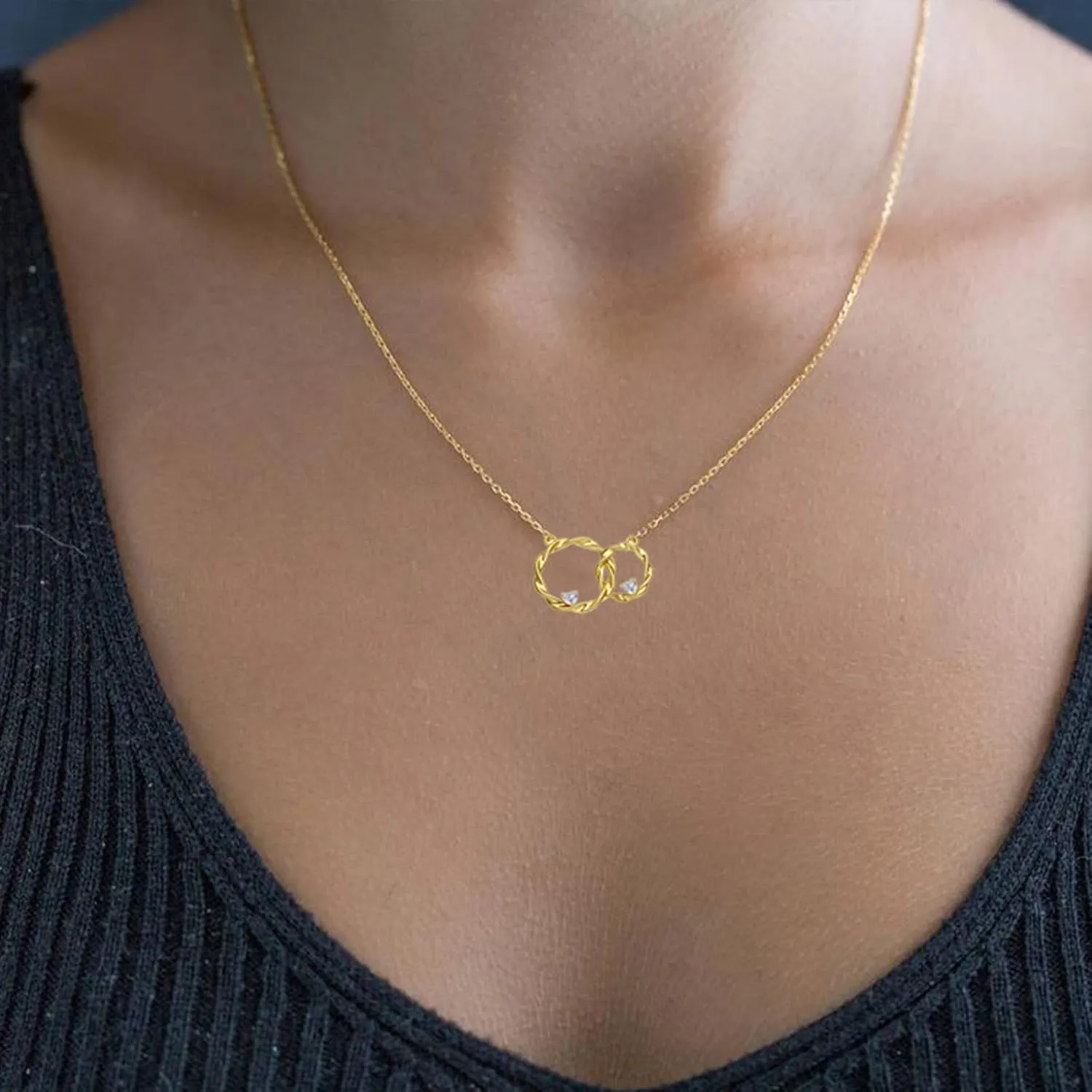 Friendship Necklace Best Friend Gifts for Women Interlocking Circle Pendant BFF Necklace for 2 Best Friend Birthday Gifts for Women