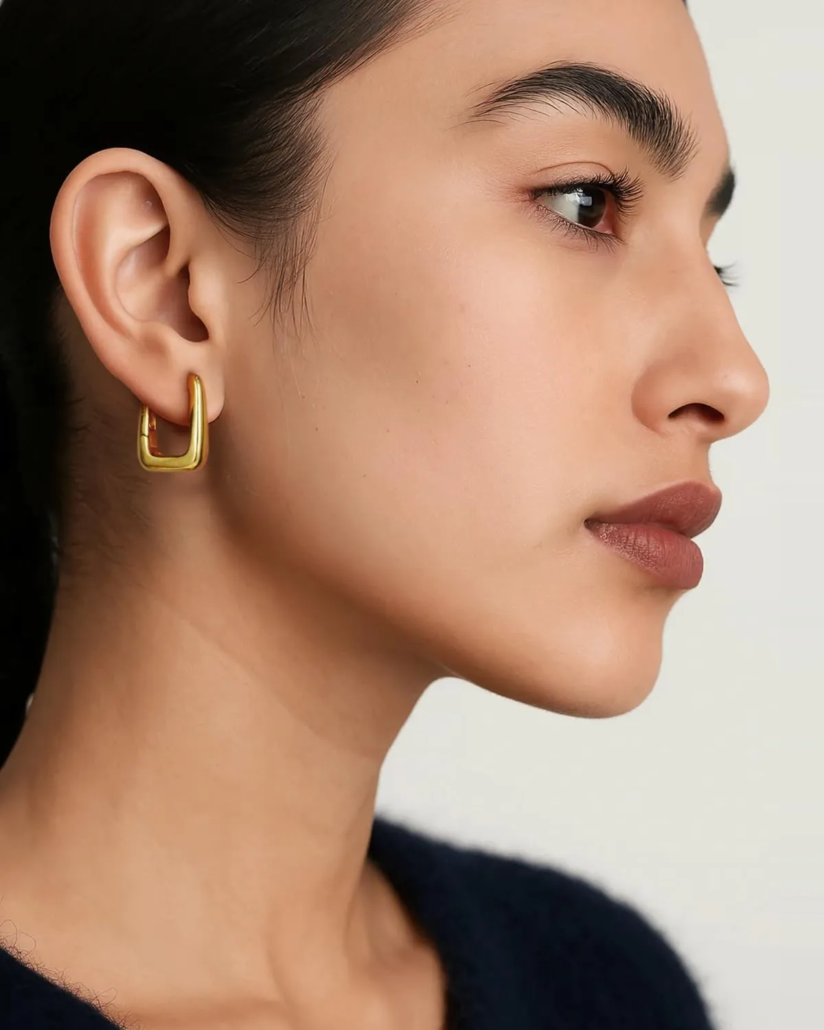 Gold Hoop Earrings for Women Trendy: 925 Sterling Silver 18K Hoops Huggie Chunky Hypoallergenic Minimalist Square Cute Fashion Jewelry Gifts for Women Mom Christmas Birthday Party