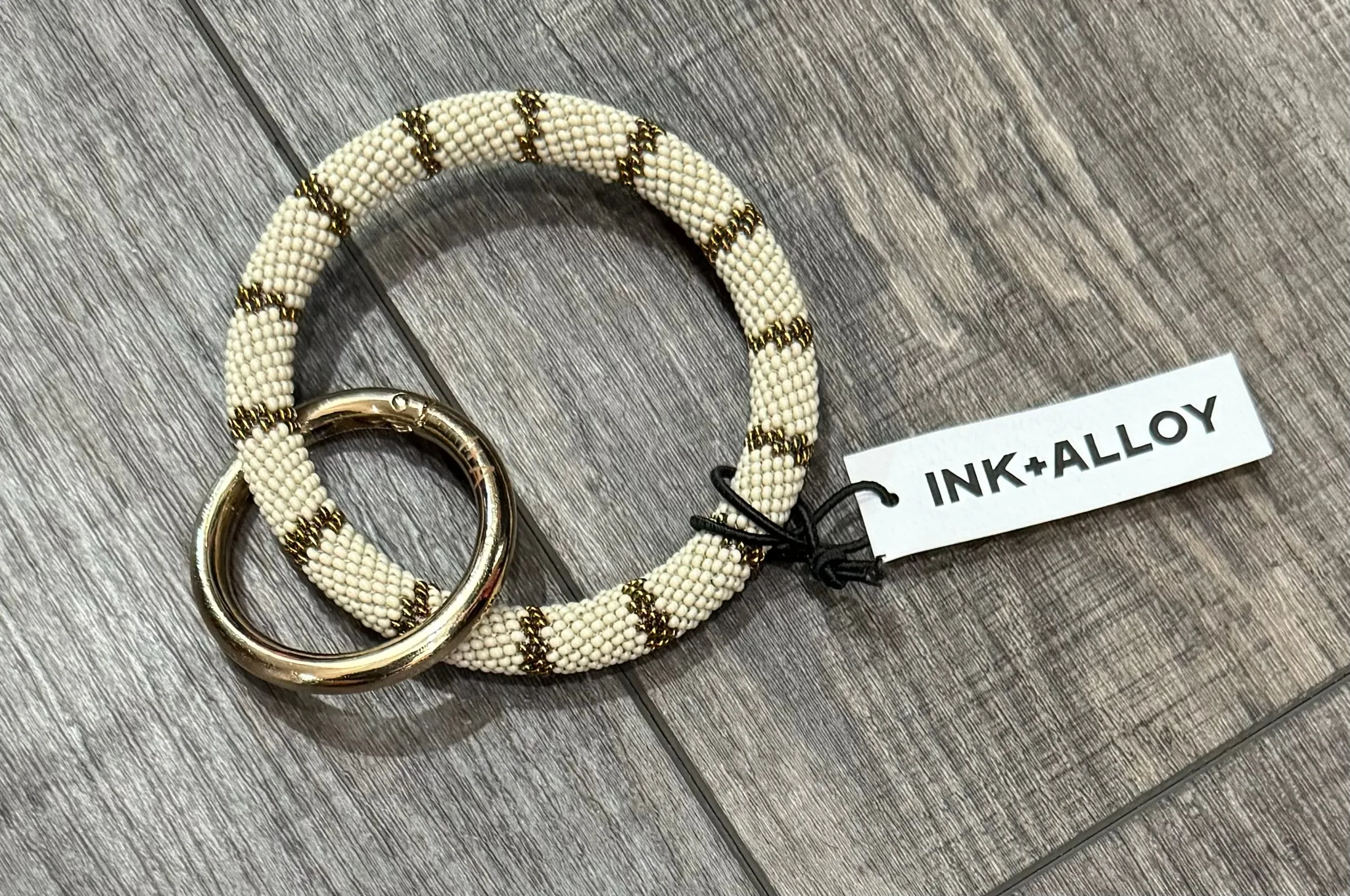 Ink   Alloy Chloe Stripe Beaded Key Ring neutral/gold