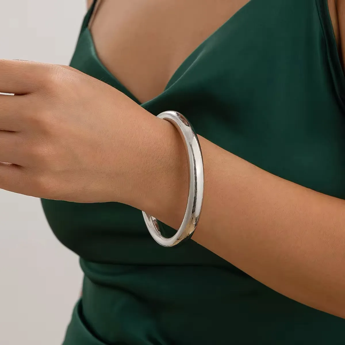 Minimalist Classic Round Bangles Bracelets