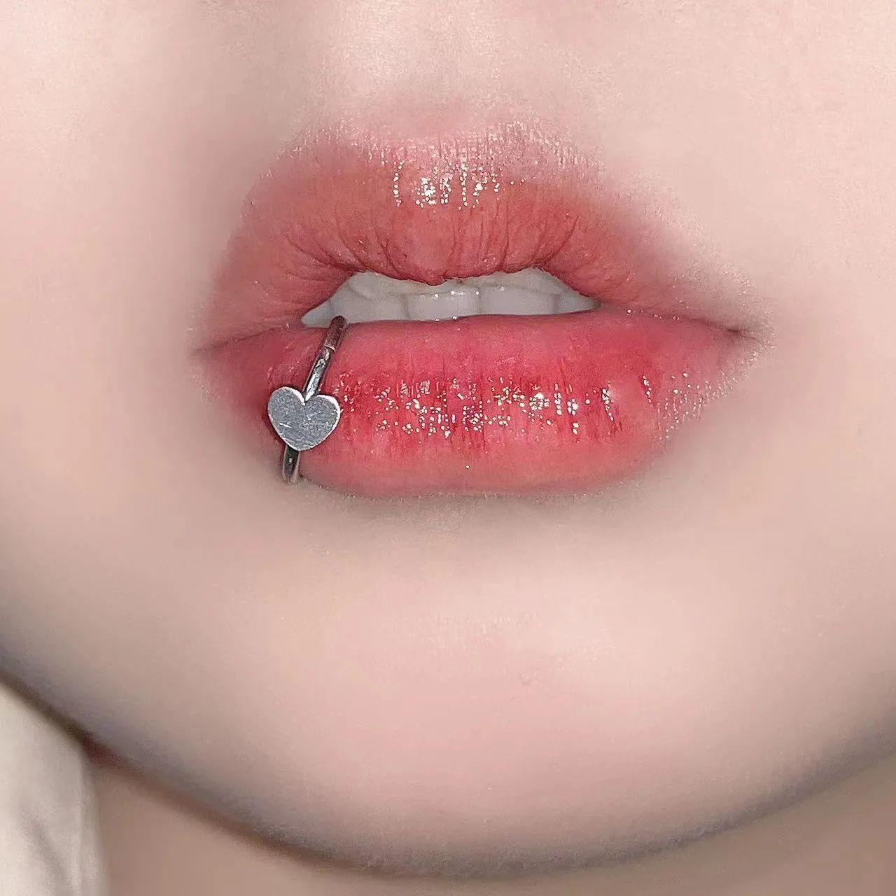 Minimalist Love Heart Clicker Septum Hinged Hoop Lip Ring for Women Girls Men 316L Surgical Stainless Steel Nose Conch Daith Rings Cartilage Tragus Sleeper Earrings Body Piercing 8mm-12mm Jewelry 16G