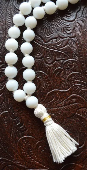 Natural White Jade 10mm 108 Mala Beads, Spiritual, Meditation Beads, Reiki, Japa Mala, Buddhist Prayer Beads, Yoga Bracelet, healing beads LKMALA-RRGU-1658