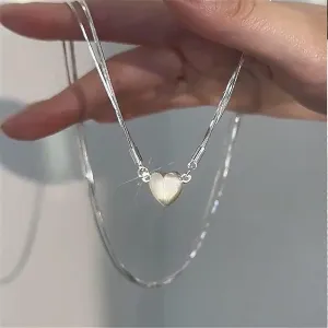 Niche Design Attractiveness Magnet Love Pendant Necklace, Three-Layer Chain Metal Wind Necklace Clavicle Choker Pendant, Silver Magnet Matching Love Heart Necklaces, Gifts for Women (1pc)