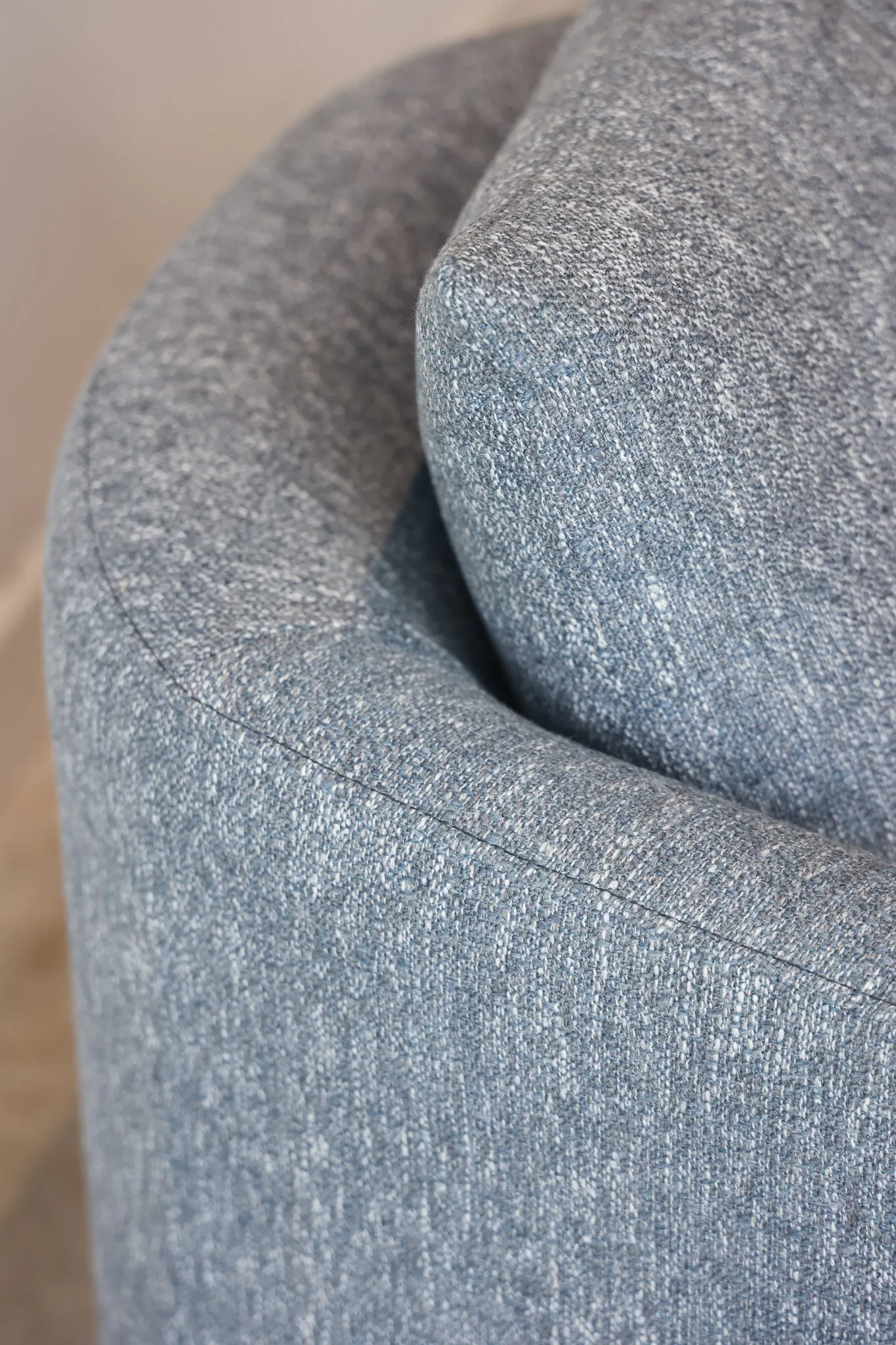 Oscar Swivel Accent Chair