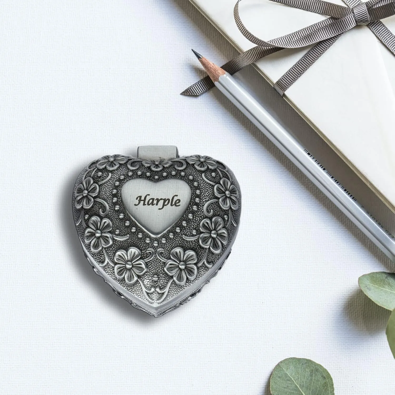 OXYEFEI Vintage Jewelry Box, Personalized Small Ring Box w/Name, Heart Shaped Jewelry Box, Customized Antique Jewelry Box Gifts for Women (Silver - Rectangular 2)