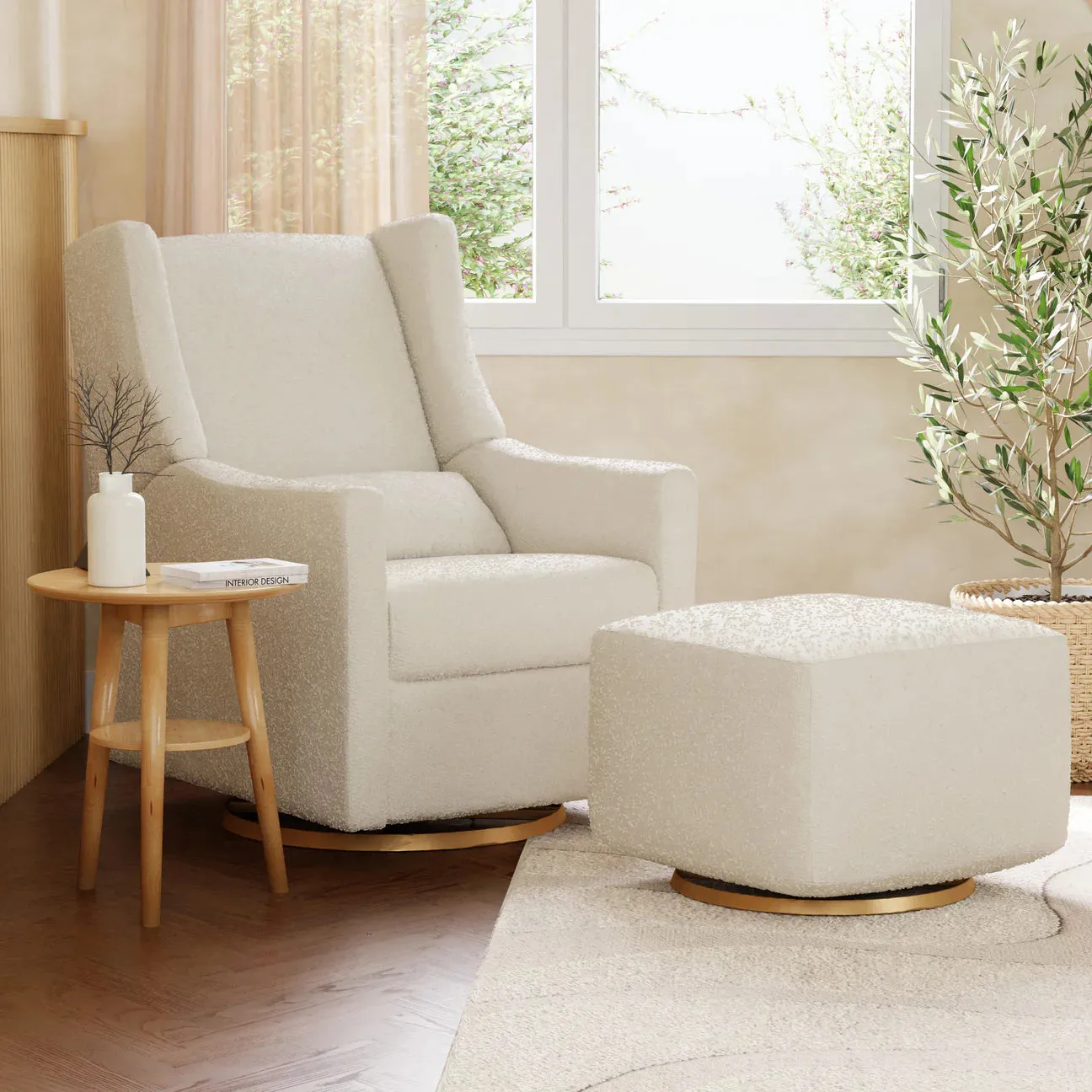 Pre-Order Kiwi Electronic Recliner and Swivel Glider in Boucle with USB port