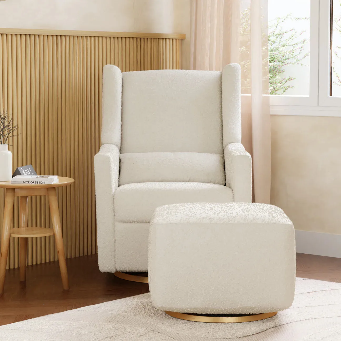 Pre-Order Kiwi Electronic Recliner and Swivel Glider in Boucle with USB port