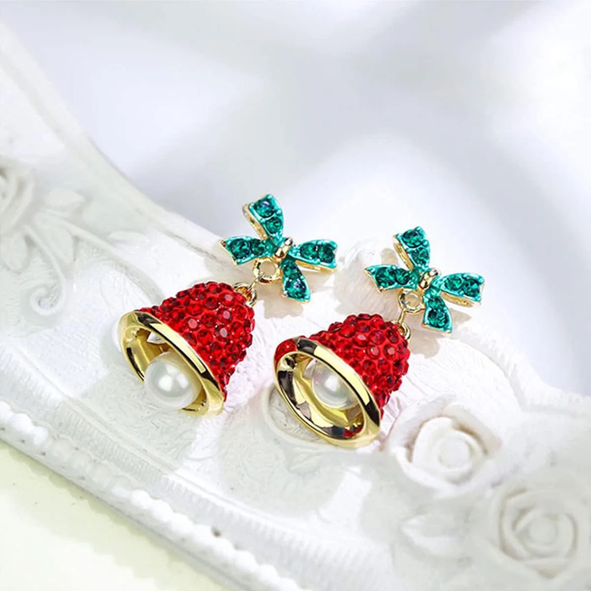 Red Crystal Bell Christmas Hat Earrings Santa Claus Christmas Tree Dangle Earrings Asymmetric Elk Santa Hat Butterfly Bell Christmas Earrings Rhinestone Stud Earrings for Women