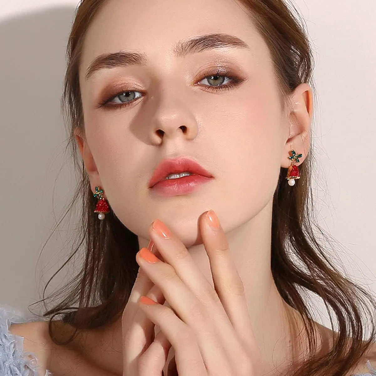 Red Crystal Bell Christmas Hat Earrings Santa Claus Christmas Tree Dangle Earrings Asymmetric Elk Santa Hat Butterfly Bell Christmas Earrings Rhinestone Stud Earrings for Women