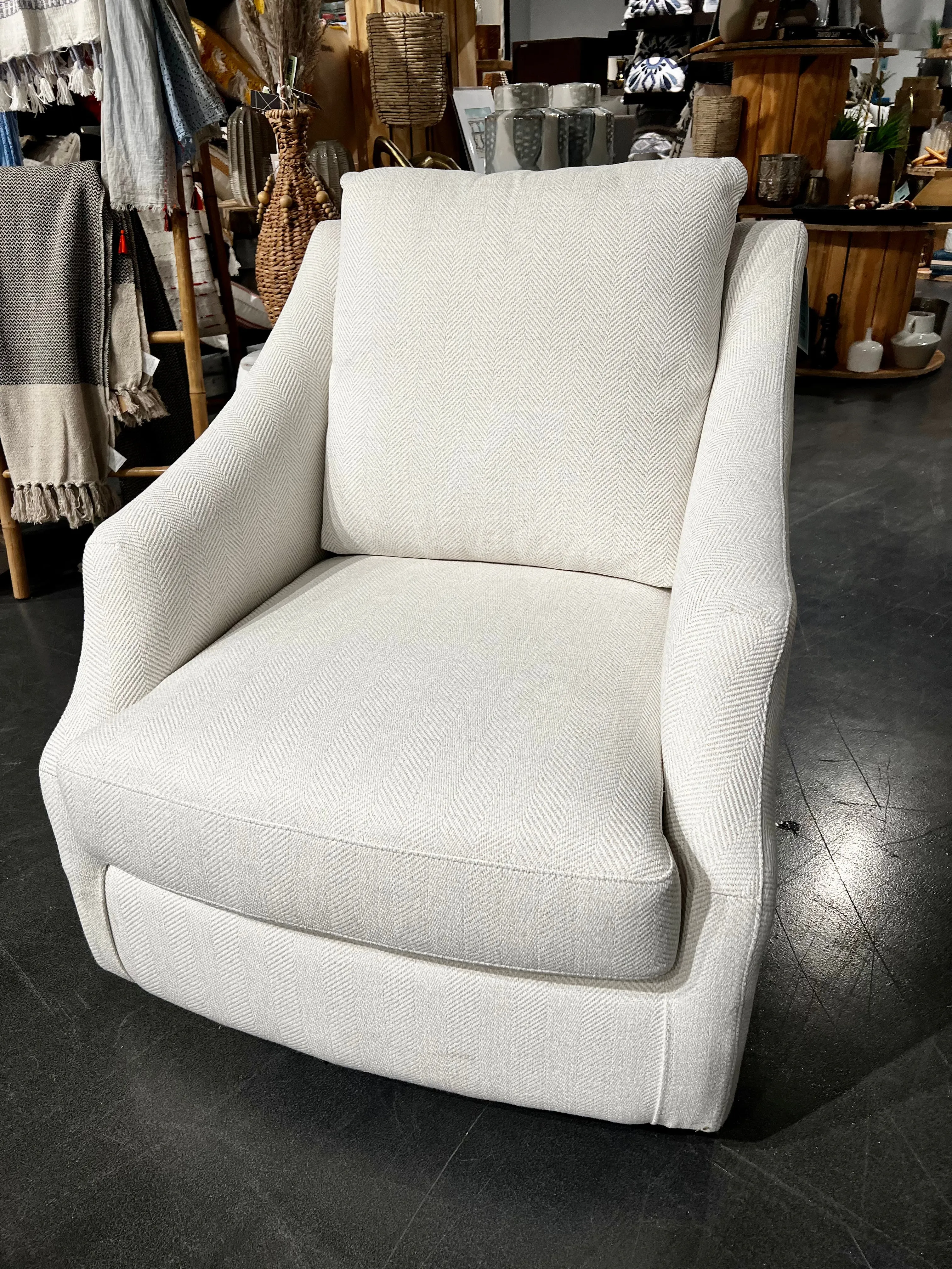 Simply White Swivel Chair