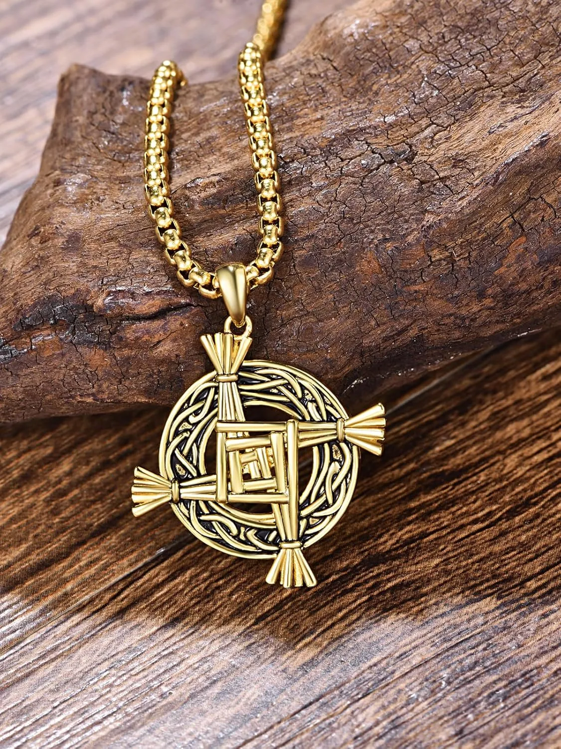 St Brigid's Cross Saint Bridget Necklace Traditional Irish Celtic Cross Pendant Amulet Christian Pagan Religious Jewellery Woman Men Gift