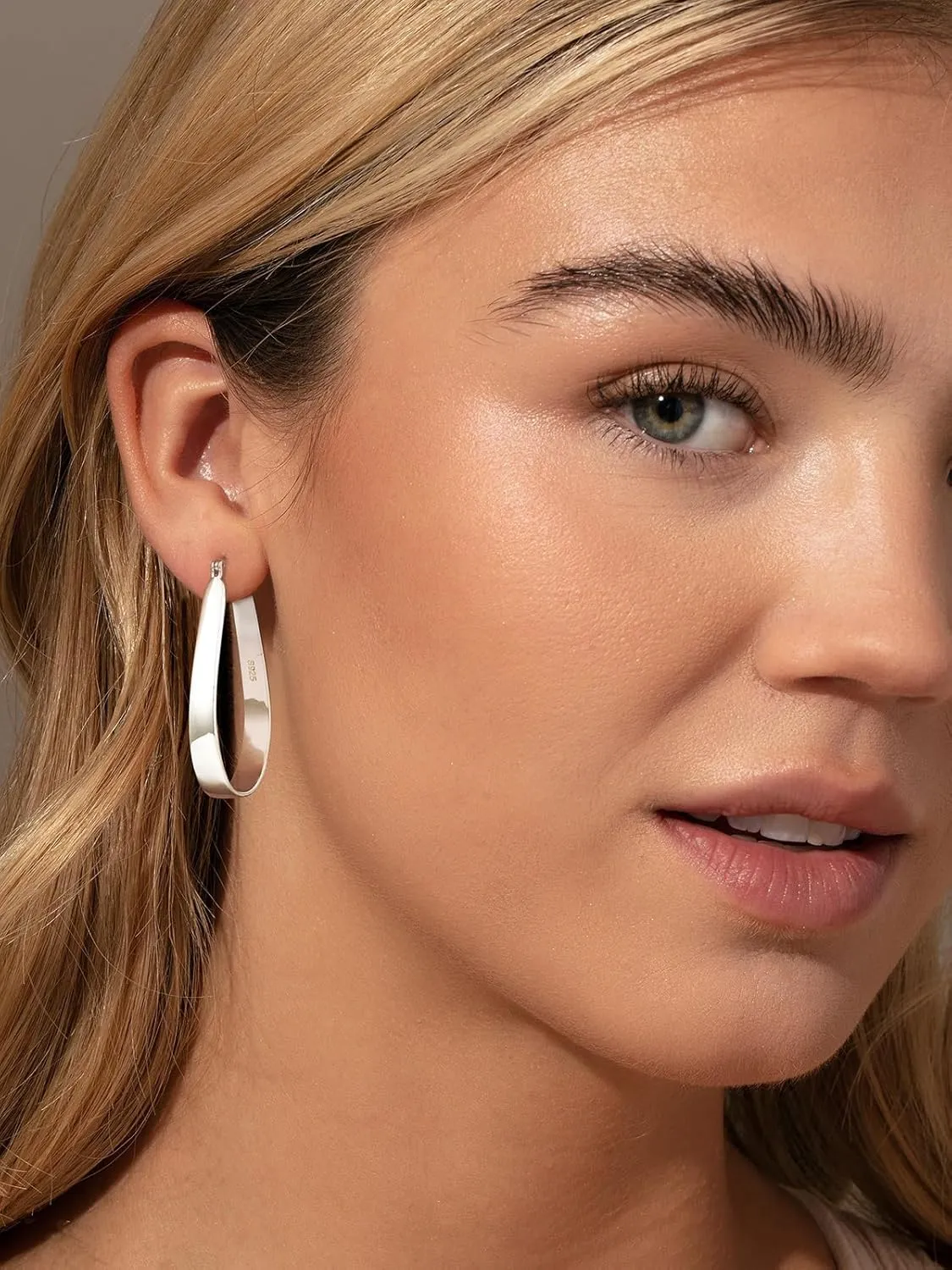 Sterling Silver Oval Hoop Earrings for Women Lightweight Large Hoop Earrings Chunky Big Gold Hypoallergenic Hoops Earrings Non Tarnish 30/40/50/60mm