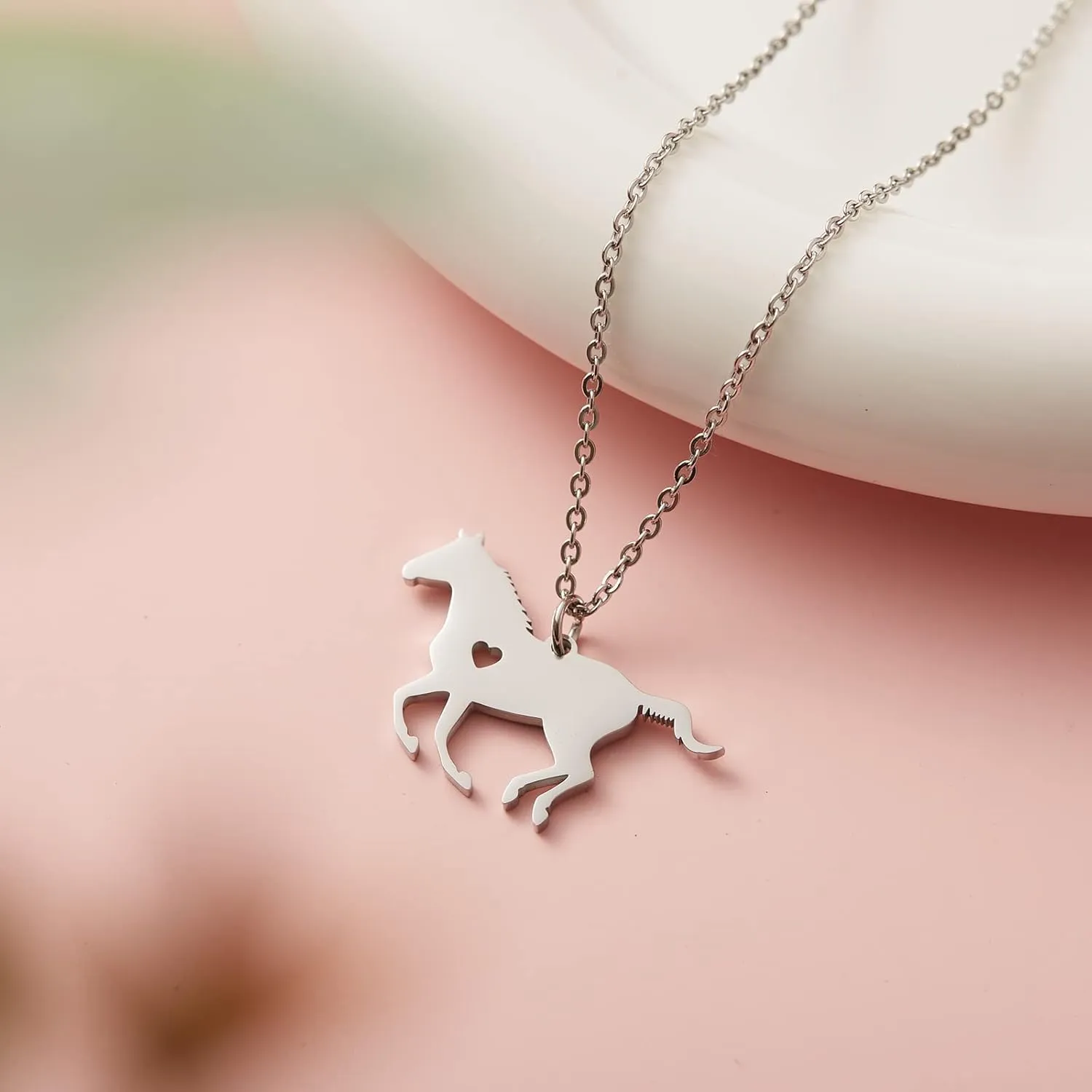 VIMIEW Dainty Animal Pet Lizard Whale Horse Cat Guinea Pig Lovely Charm Stainless Steel Chain Necklace Jewelry Gift for Daughter Son Sister Bestfriend.