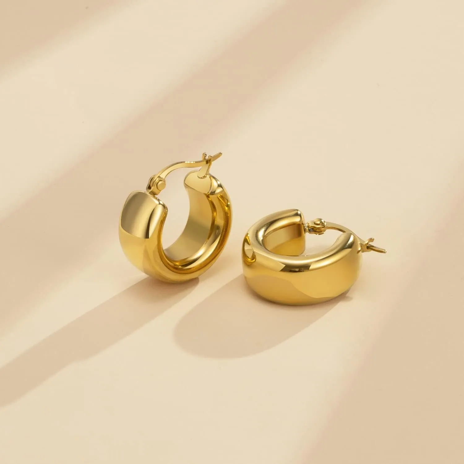 YeGieonr Chunky Gold Hoop Earrings for Women Trendy Twisted Lines Stainless Steel Hoops with 18K Real Gold Plated, Hypoallergenic Earrings Fashion Jewelry for Women